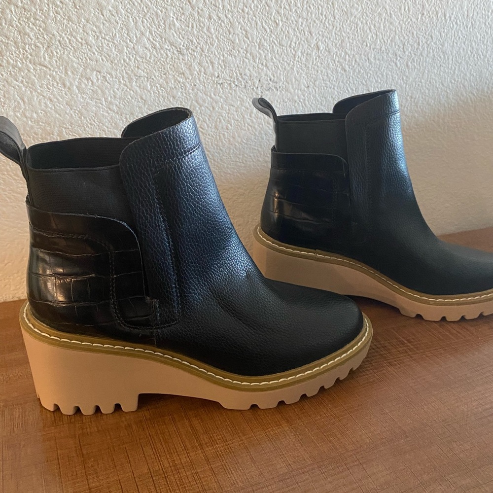 Size 7 boots.